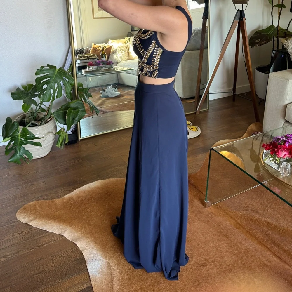 Two Piece Dress - Picture 2 of 7
